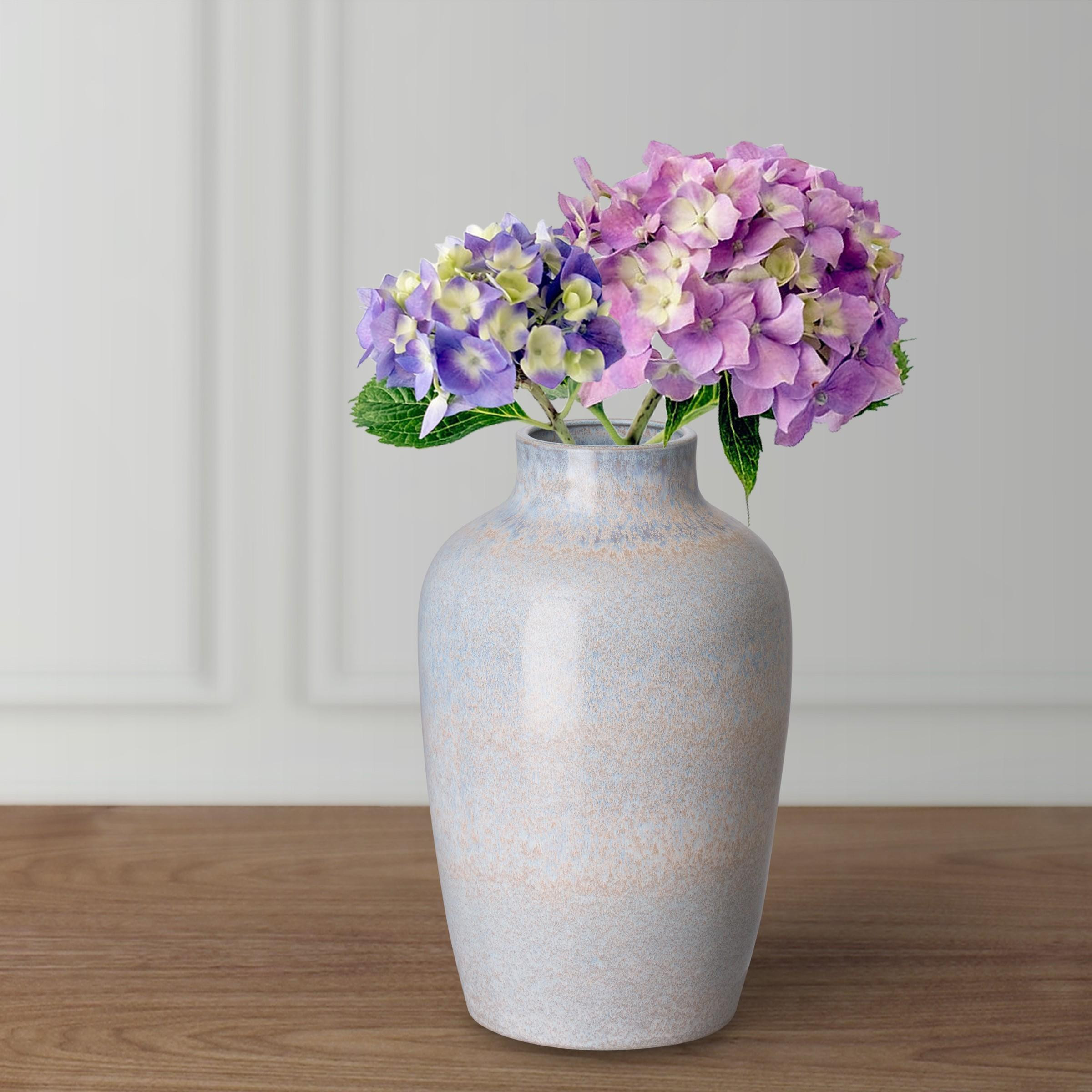 Shoulder Vase