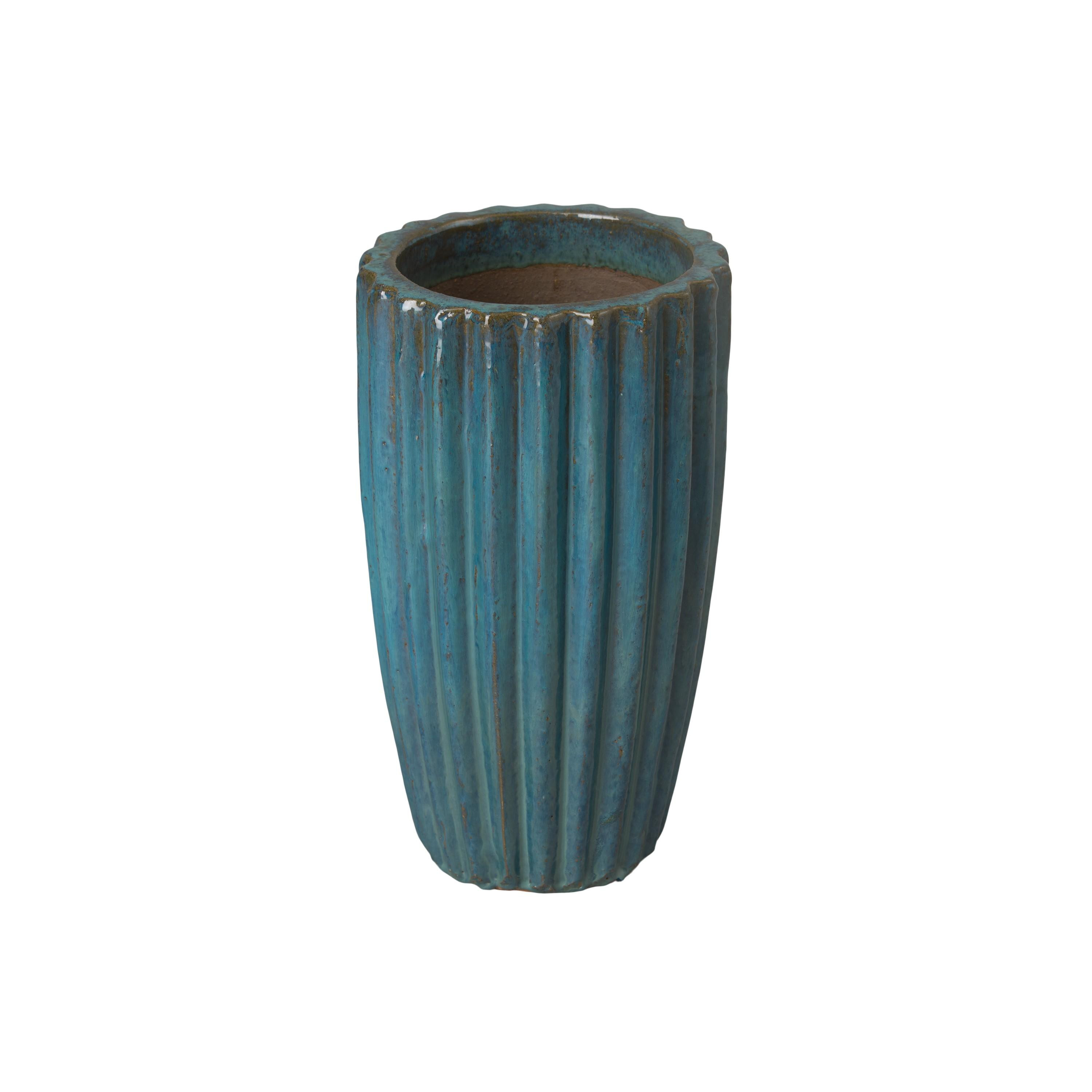 21 in. Tall Round Ridge Pot