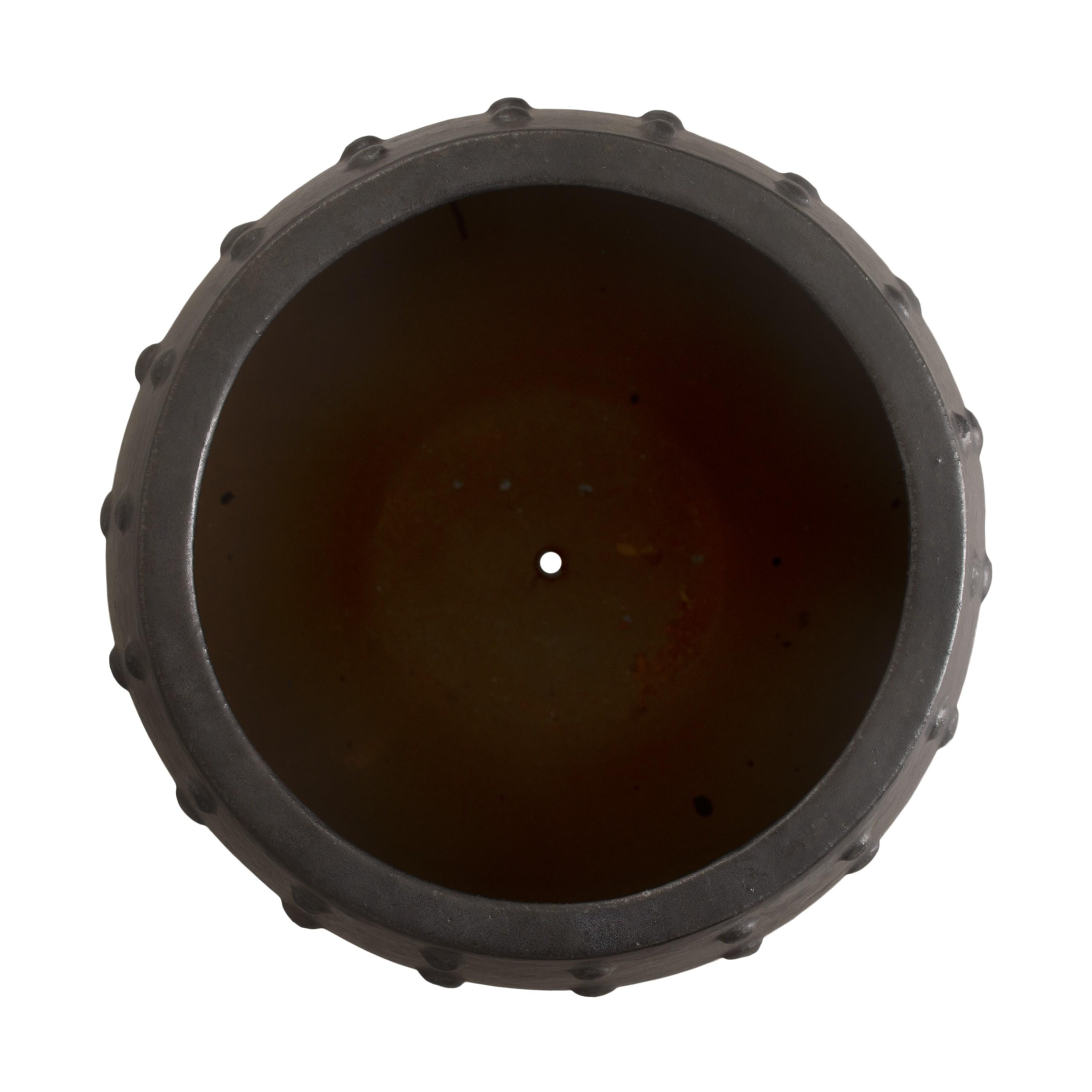 26 in. Round Stud Pot